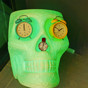   Skull Stool with Rechargeable LED Lamp | Oroa.com