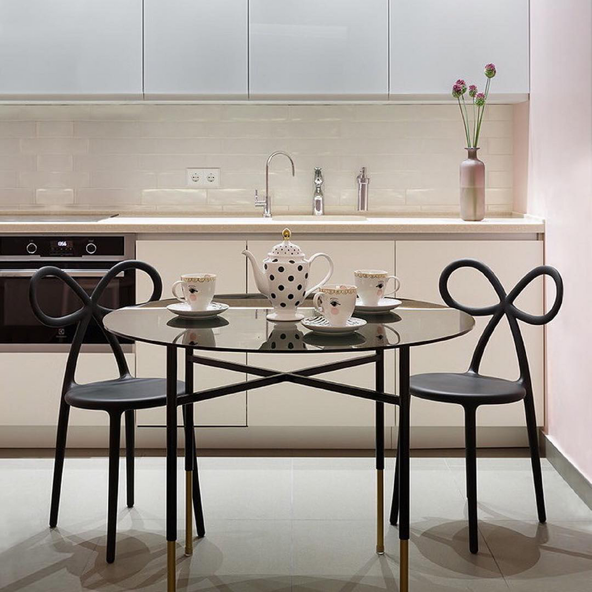  Modern Chic Dining Chair Set (2) | Oroa.com