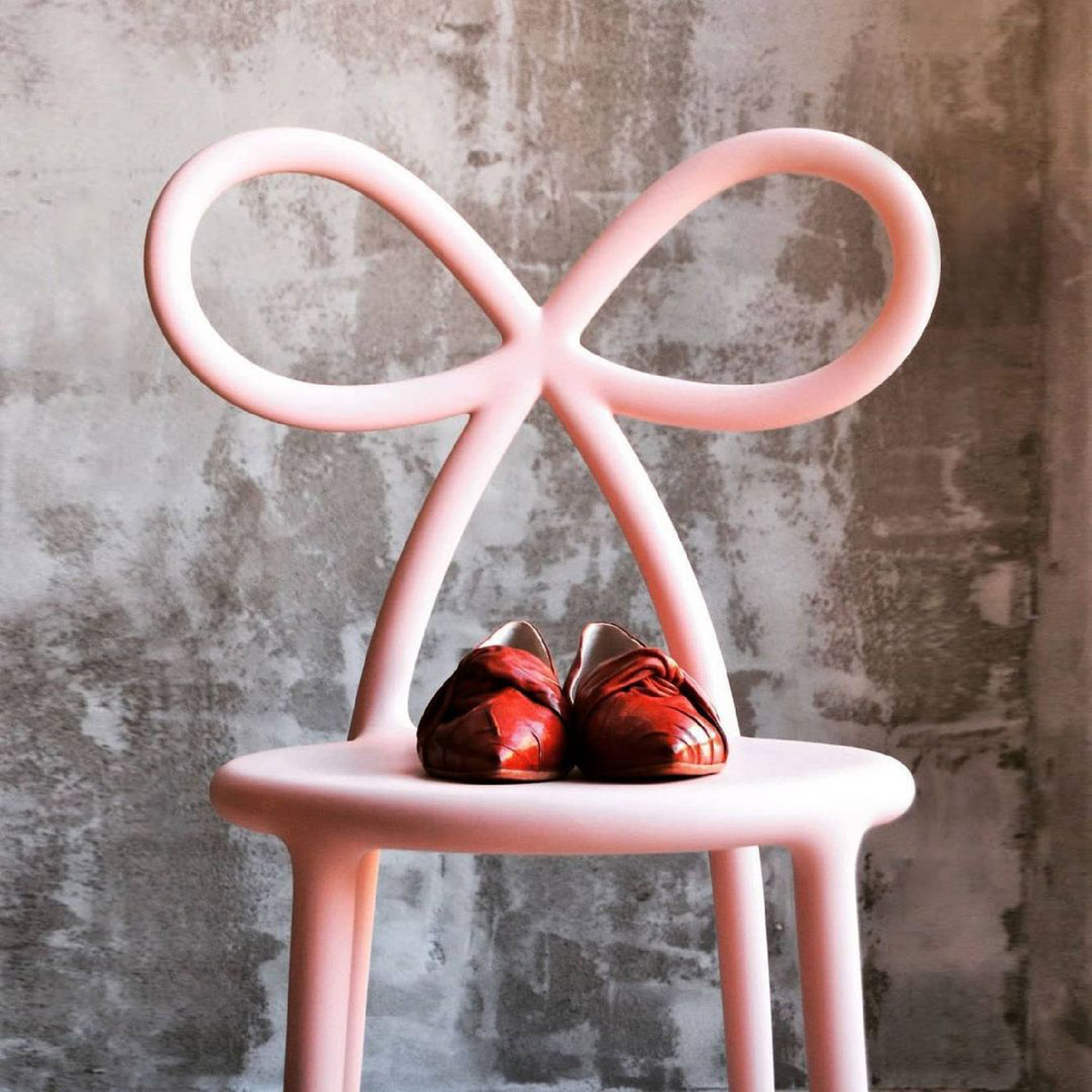   Modern Chic Dining Chair Set (2) | Oroa.com