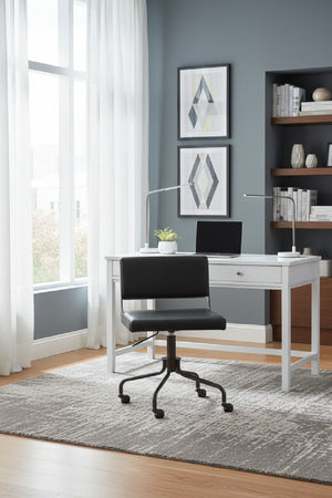   Modern European furniture - Black Leather Look Office Chair - www.oroa.com | Oroa.com