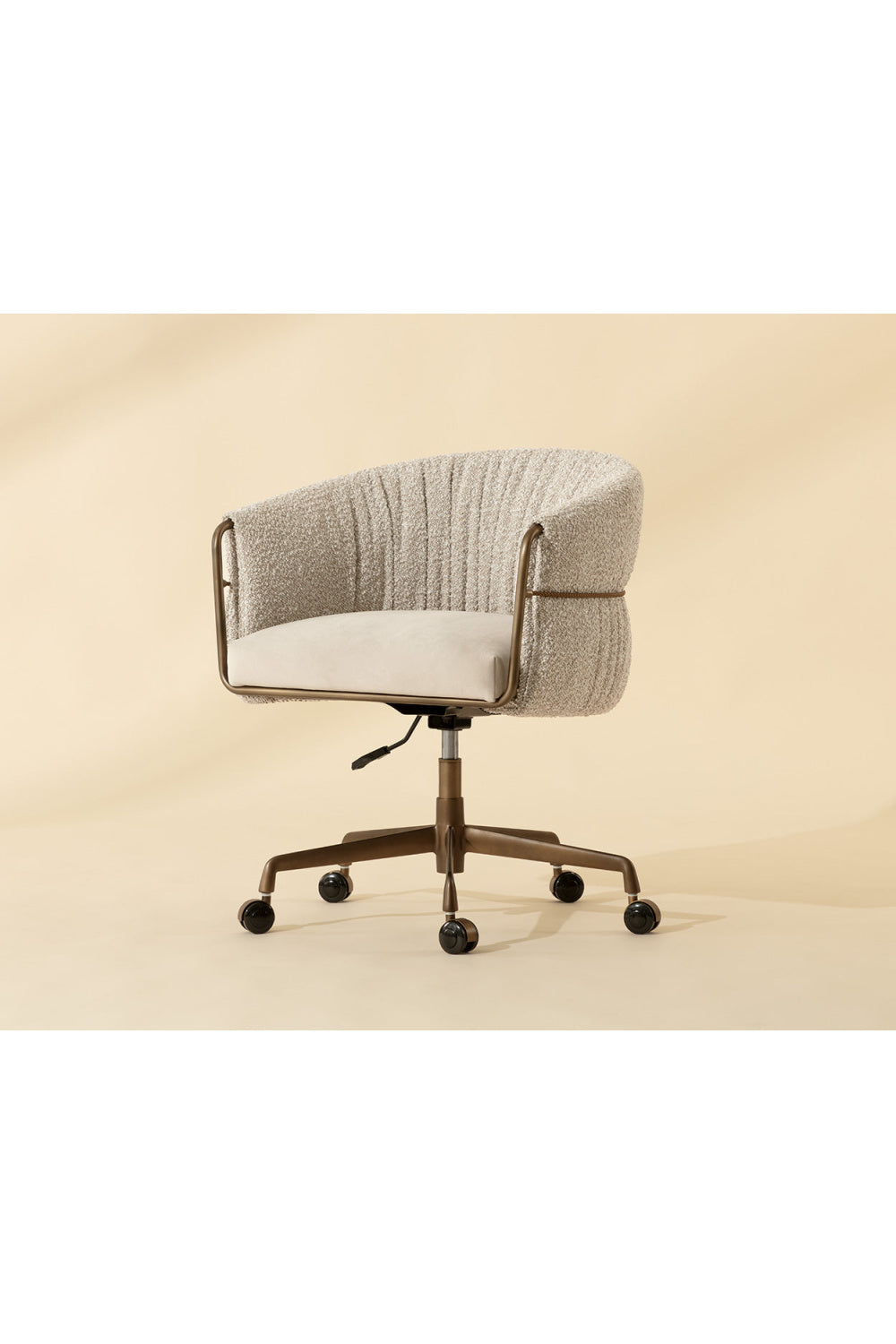   Modern European furniture - Curved Back Upholstered Lounge Chair - www.oroa.com | Oroa.com
