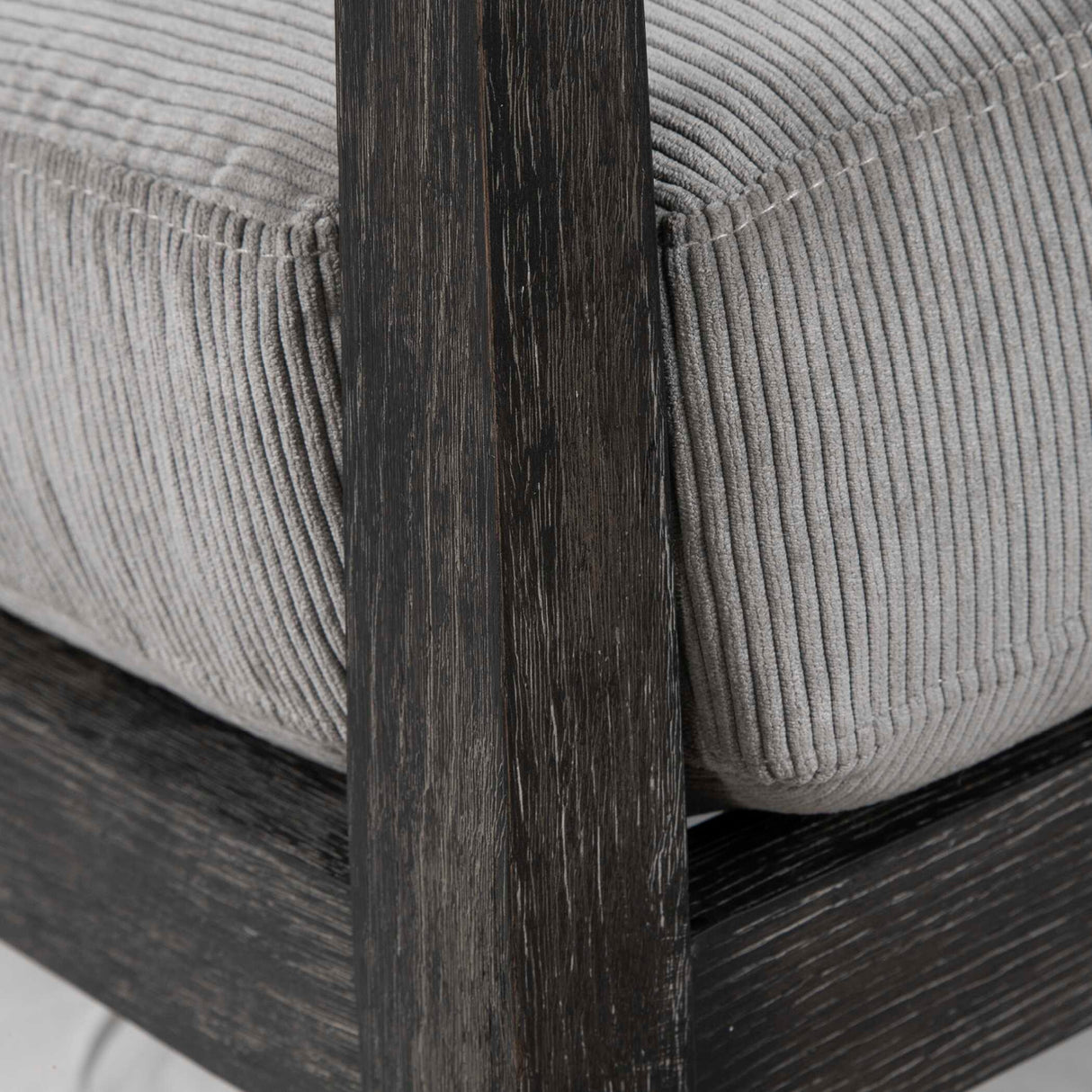   Gray Oak Cushioned Lounge Chair | Oroa.com