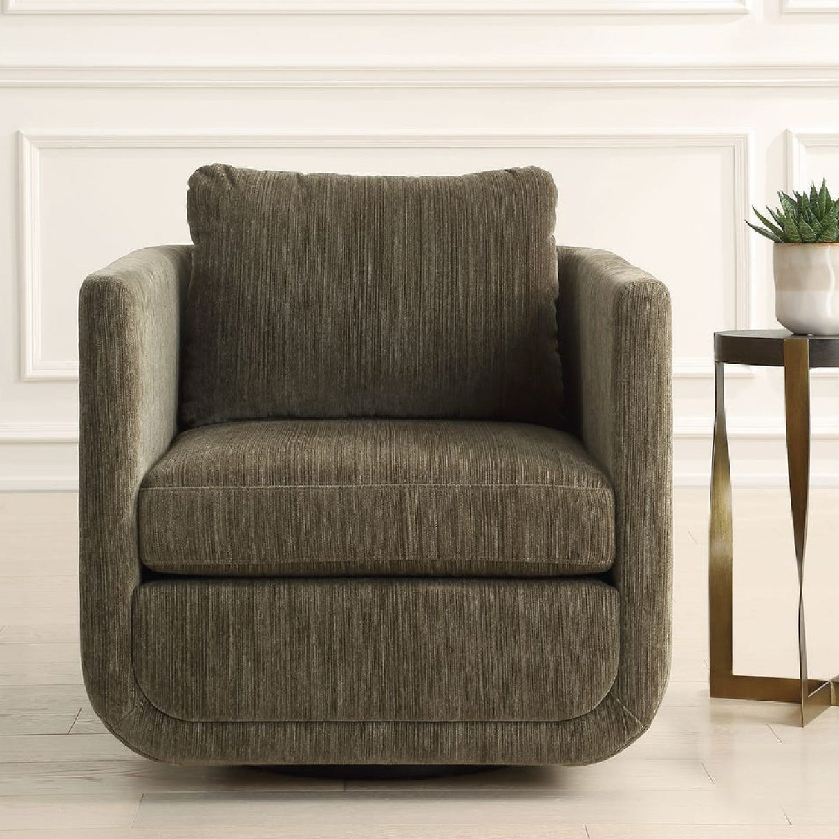  Chenille Rounded Swivel Chair | Oroa.com