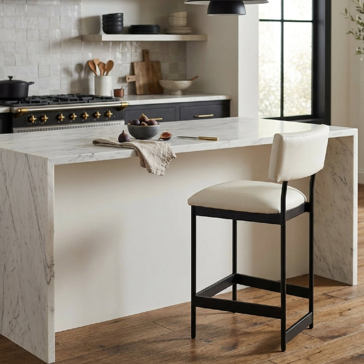   White Leather Counter Stool | Oroa.com