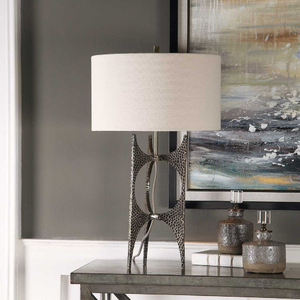   Hammered Cast Iron Table Lamp | Oroa.com
