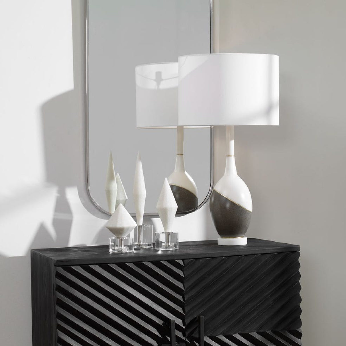   Two-Toned Modern Table Lamp | Oroa.com