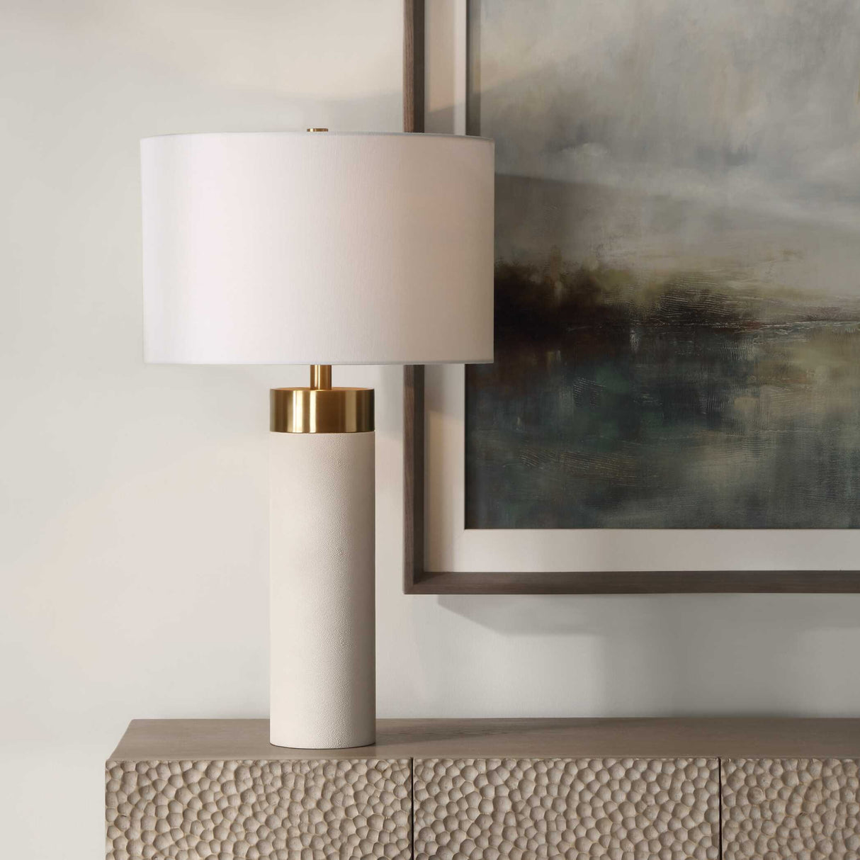   Cylindrical White Shagreen Table Lamp | Oroa.com