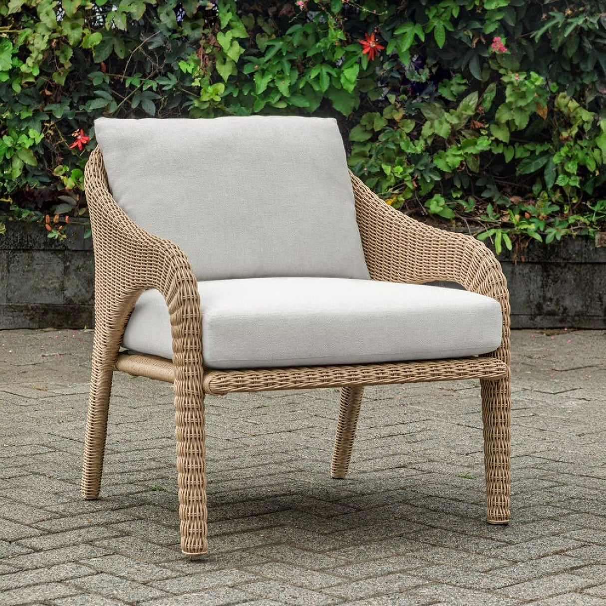   Modern European furniture - Natural Wicker Outdoor Lounge Chair - www.oroa.com | Oroa.com
