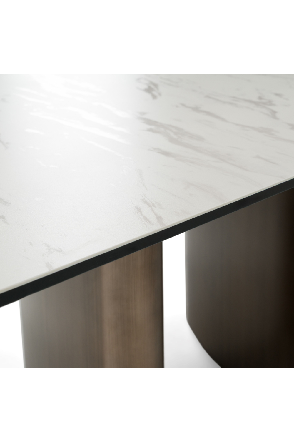   White Ceramic Dining Table | Oroa.com