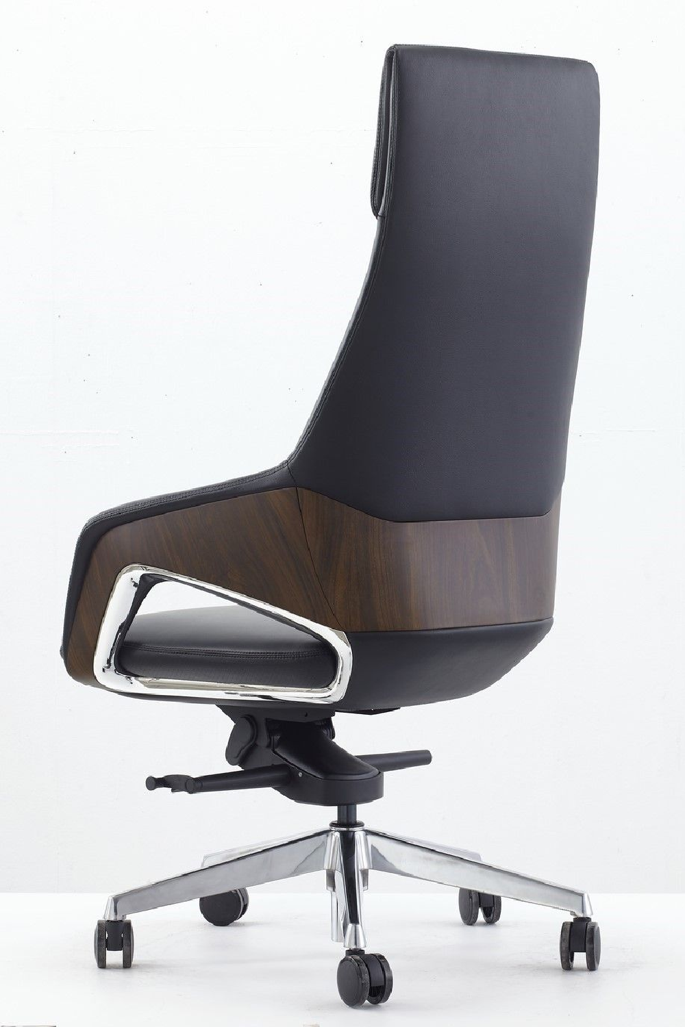   High-Back Leather Office Chair | Oroa.com