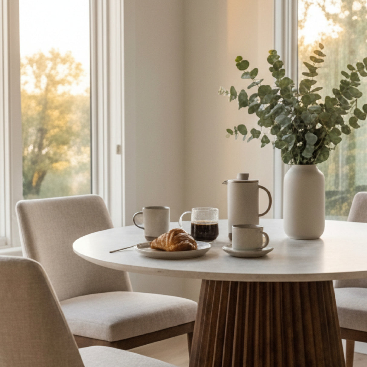   White Marble Round Dining Table | Oroa.com