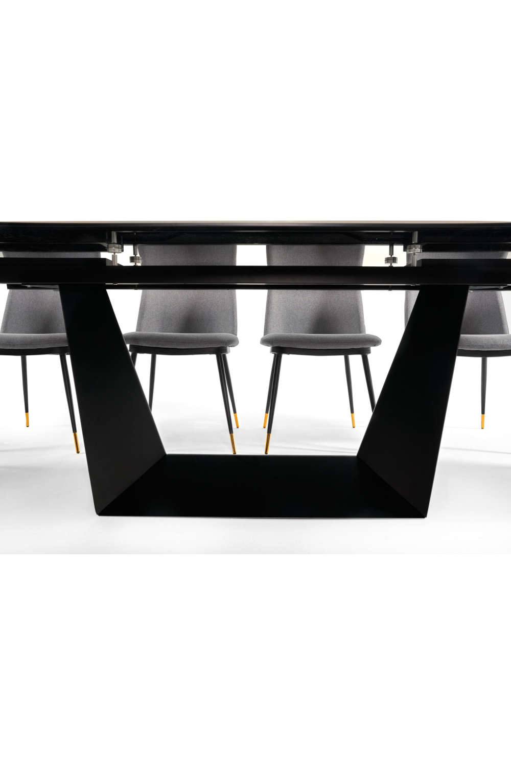   Gray Ceramic Extendable Dining Table | Oroa.com