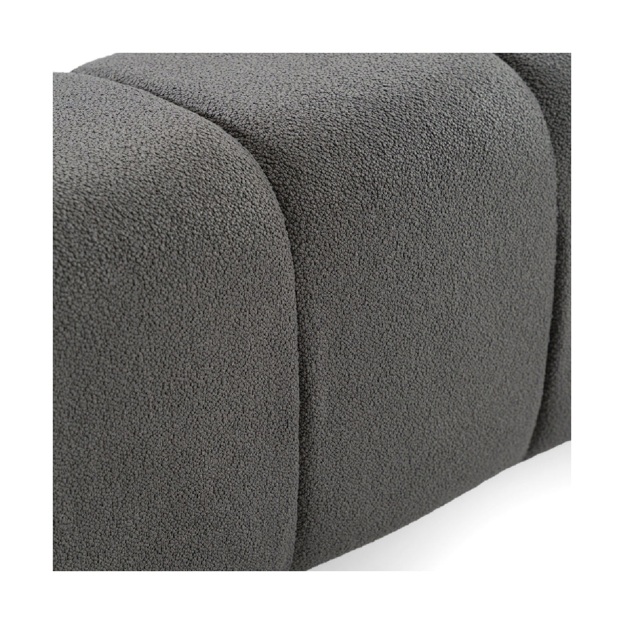   Tufted Queen Bed | Oroa.com