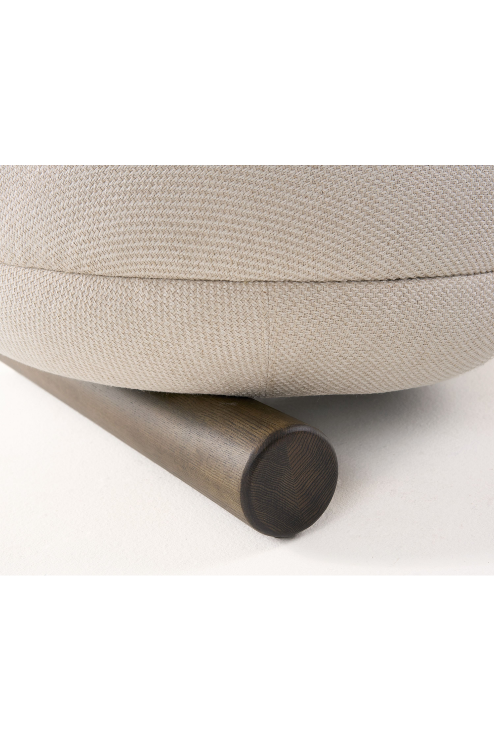   White Rounded Accent Chair | Oroa.com