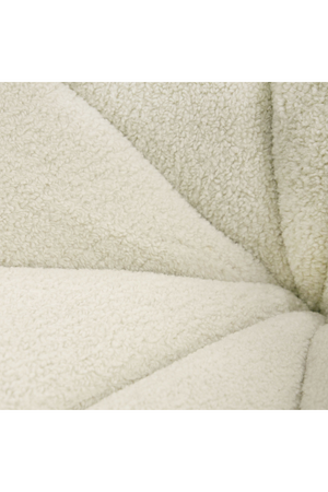   White Sherpa Tufted Swivel Chair | Oroa.com
