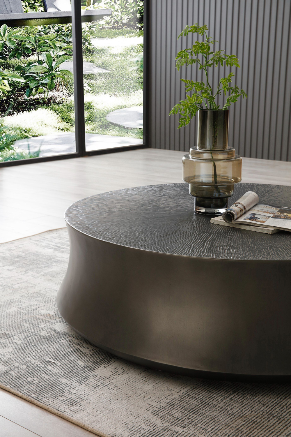   Antique Gray Round Coffee Table | Oroa.com