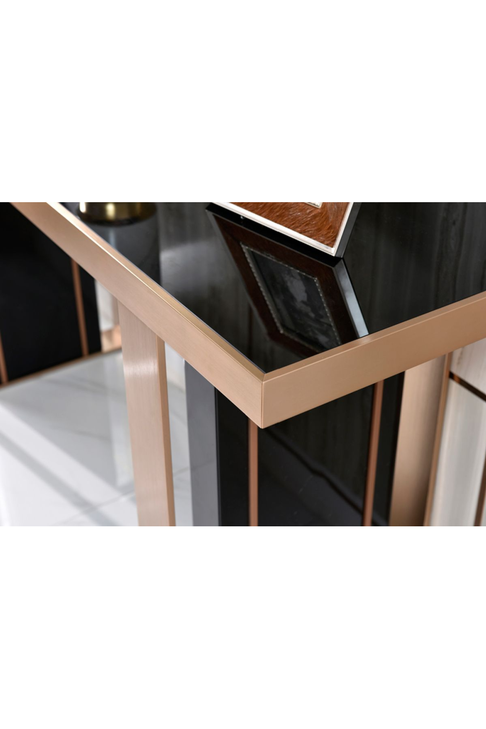   Black Glass Console Table | Oroa.com
