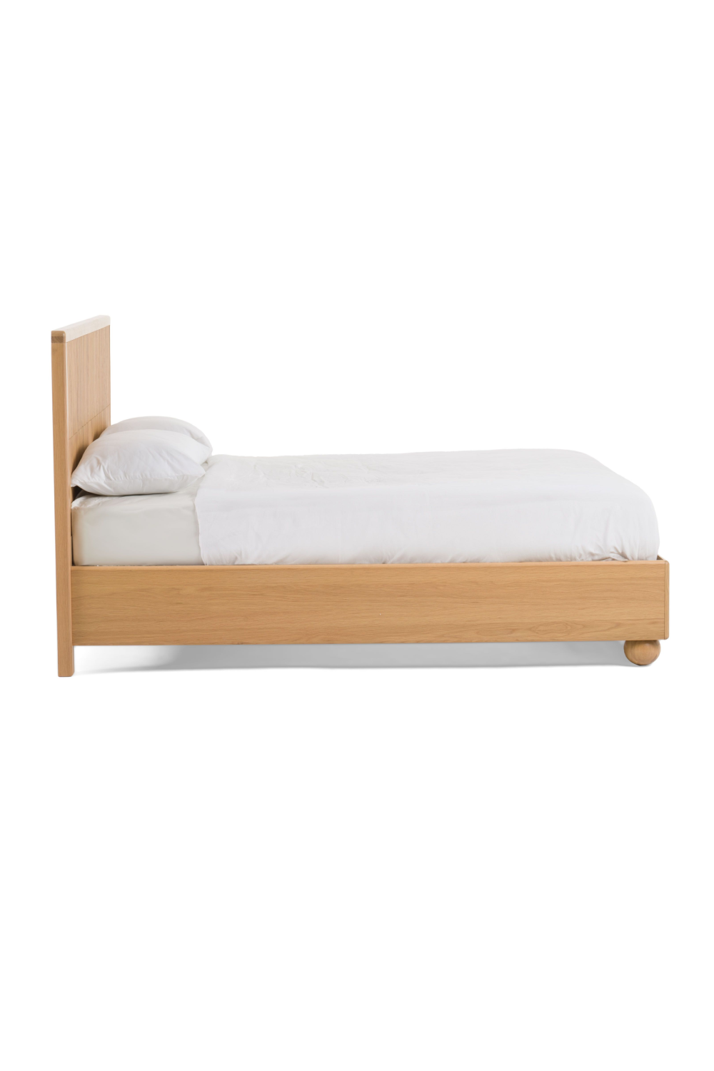   Fluted Oak Bed | Oroa.com