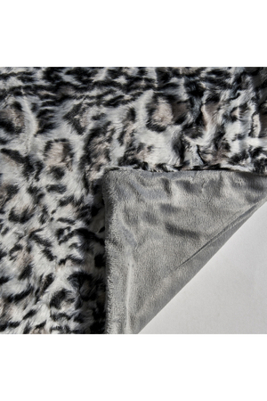   Two-Toned Furry Throw Blanket | Oroa.com