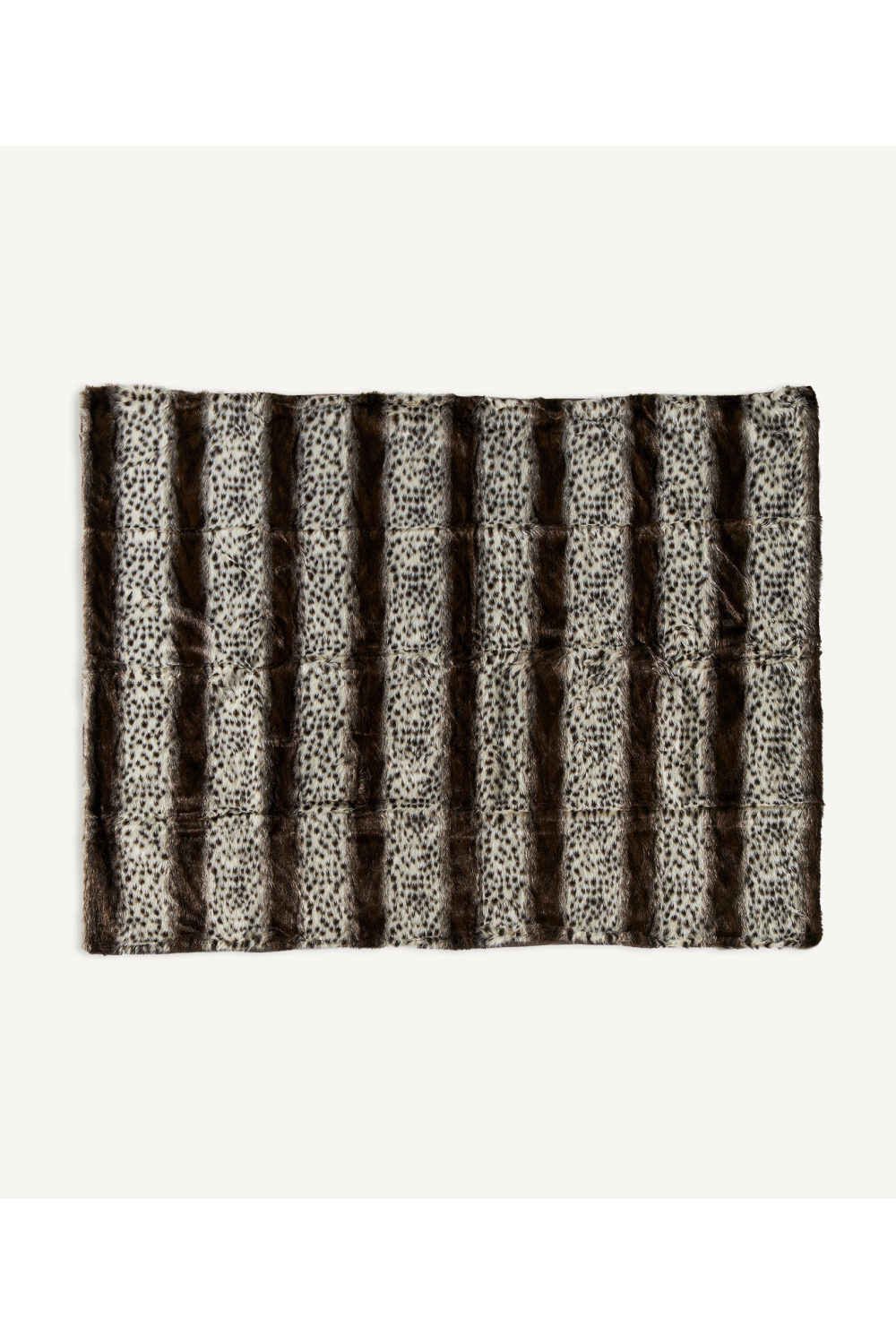   Spotted Microfiber Throw Blanket | Oroa.com
