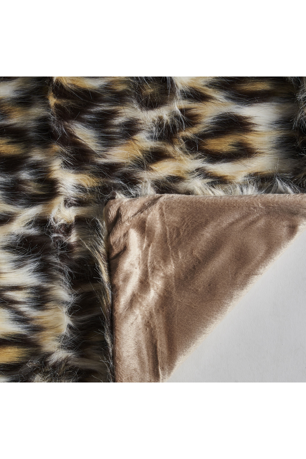   Animal Print Microfiber Throw Blanket | Oroa.com