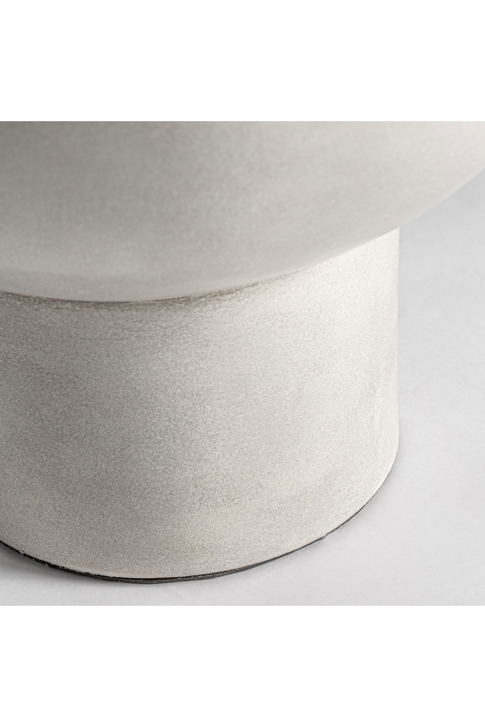   Cement Bowl-Shaped Side Table | Oroa.com