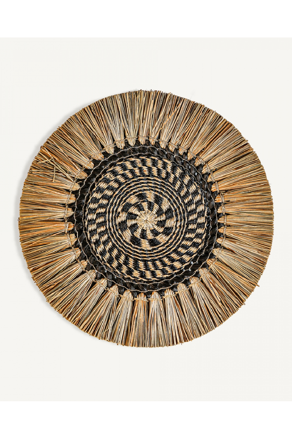   Woven Raffia Wall Decor | Oroa.com