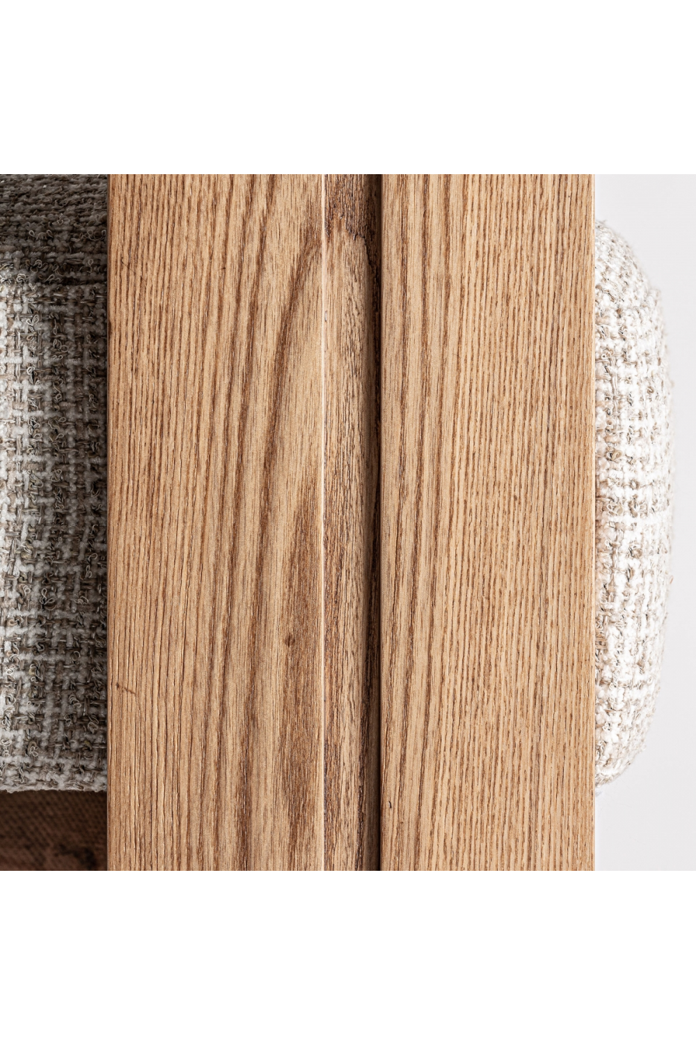   Natural Oak Curved Accent Chair | Oroa.com