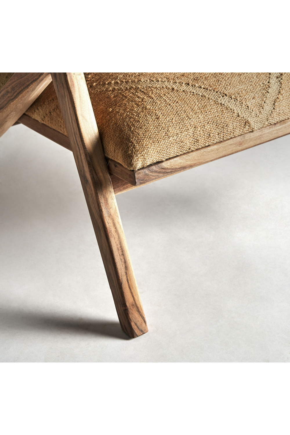   Brown Jute Armchair | Oroa.com
