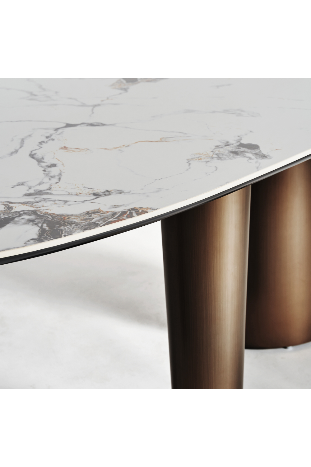   White Oval Marble Dining Table | Oroa.com