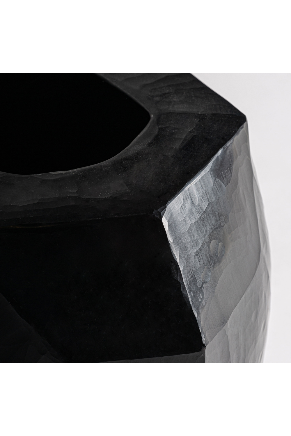   Black Ceramic Vase | Oroa.com