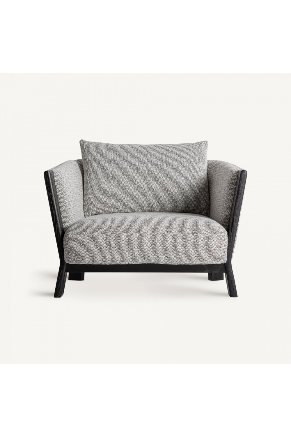   Black Oak Frame Padded Armchair | Oroa.com
