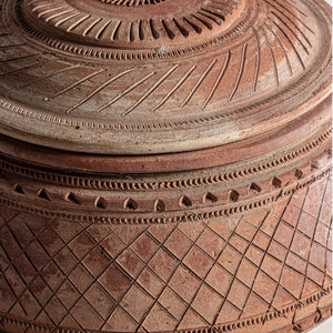   Brown Terracotta Classic Vase | Oroa.com
