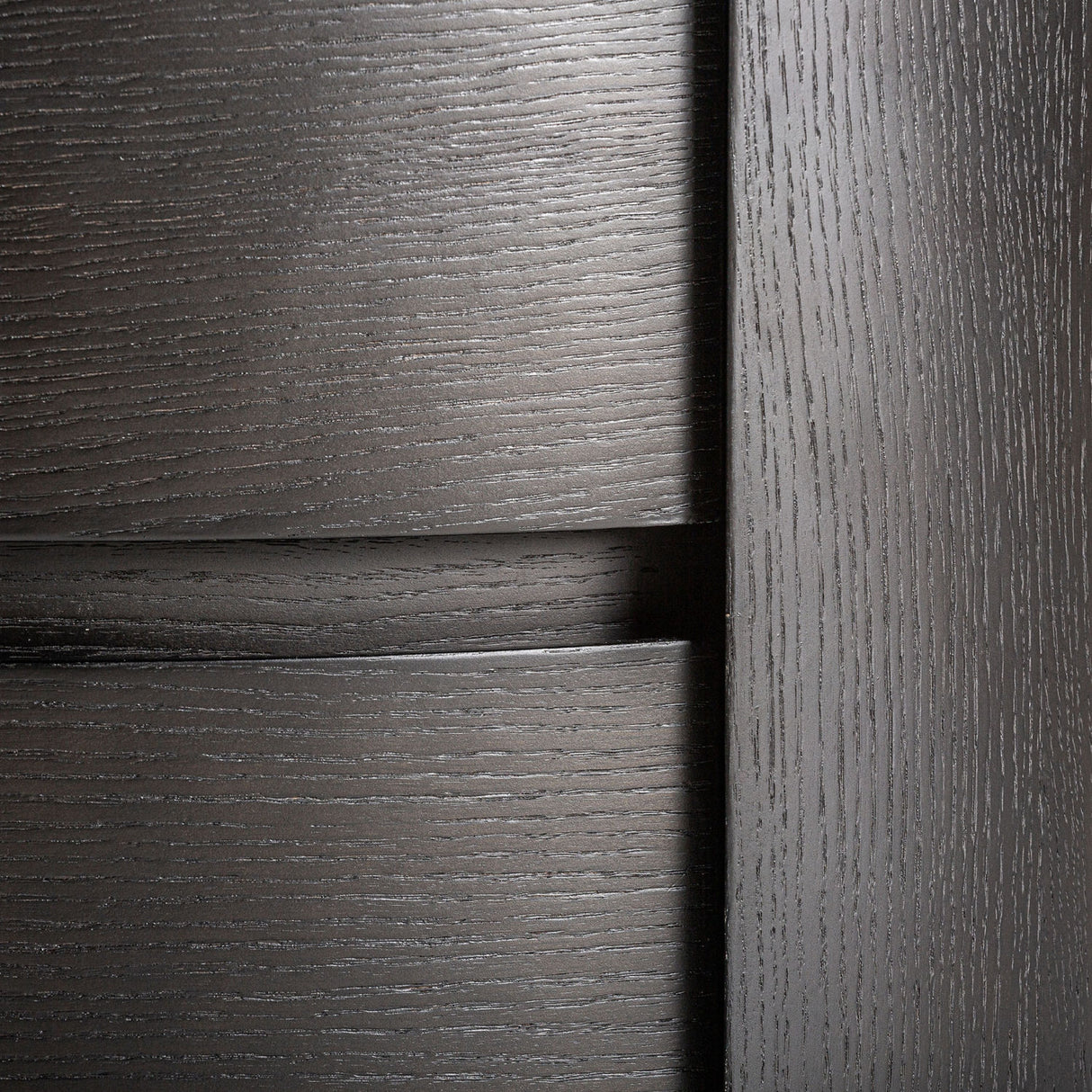   Black Oval Bedside Table | Oroa.com