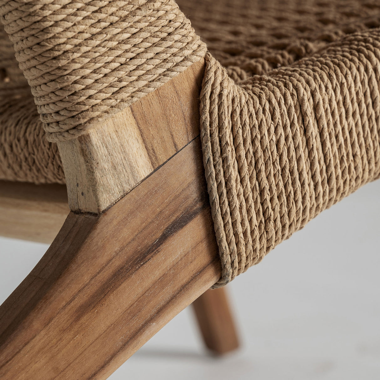   Teak Framed Fiber Lounge Chair | Oroa.com