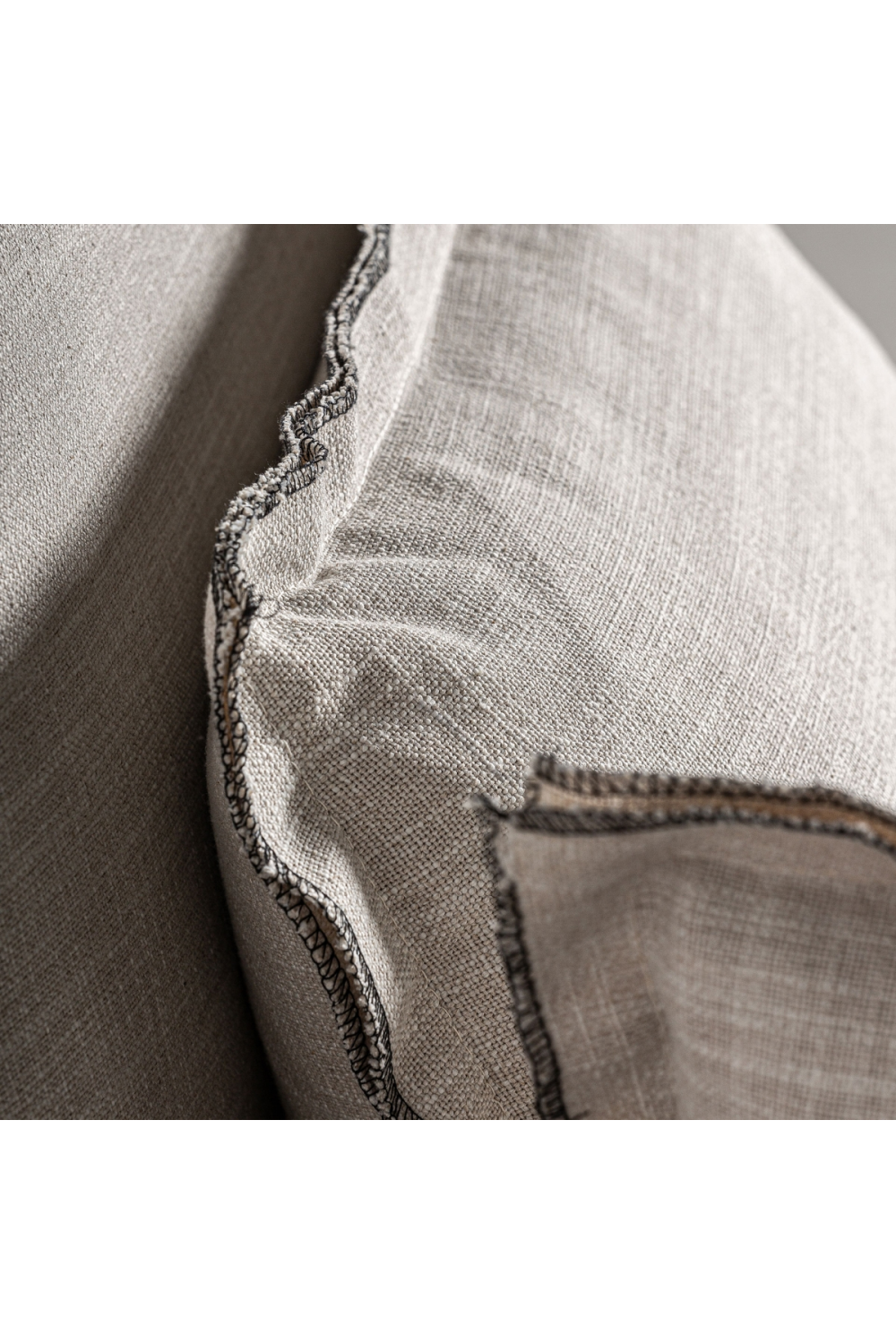   Off White Flanged Central Sofa | Oroa.com