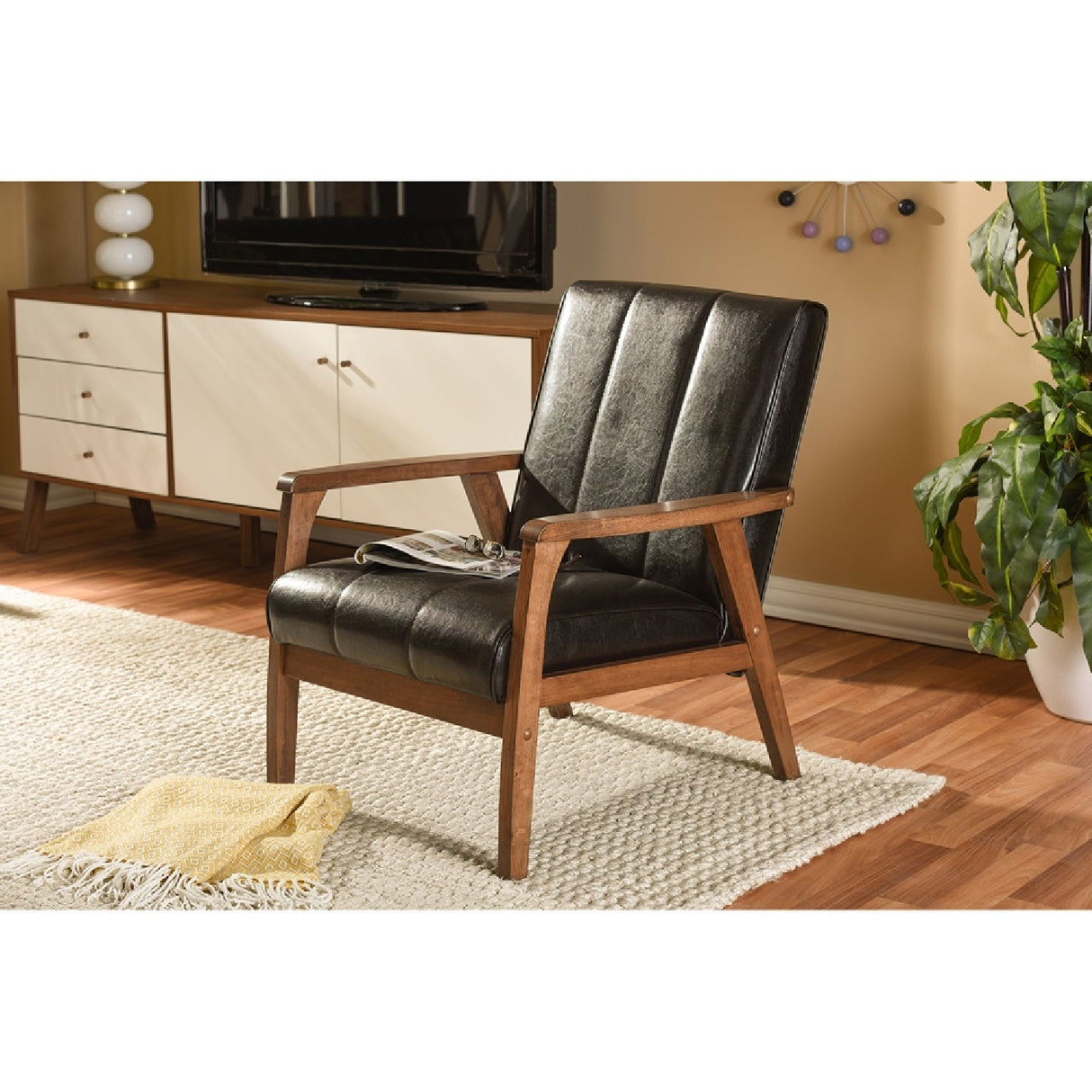   Modern European furniture - Panel Stitched Leather Inspired Lounge Chair - www.oroa.com | Oroa.com