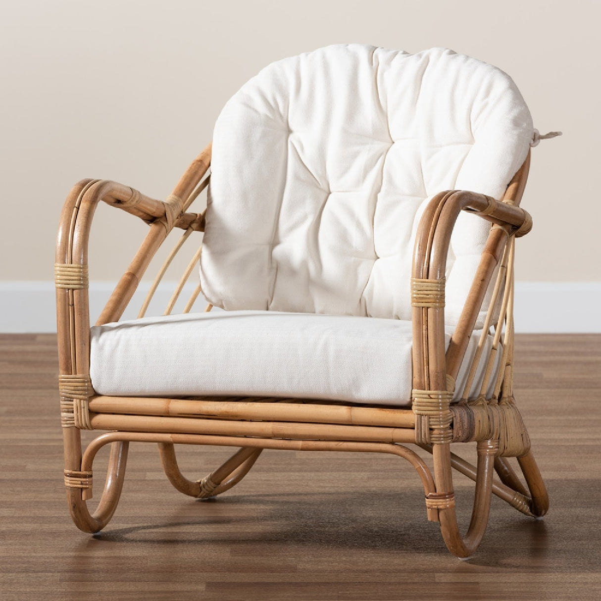   Modern European furniture - Natural Rattan Padded Lounge Chair - www.oroa.com | Oroa.com