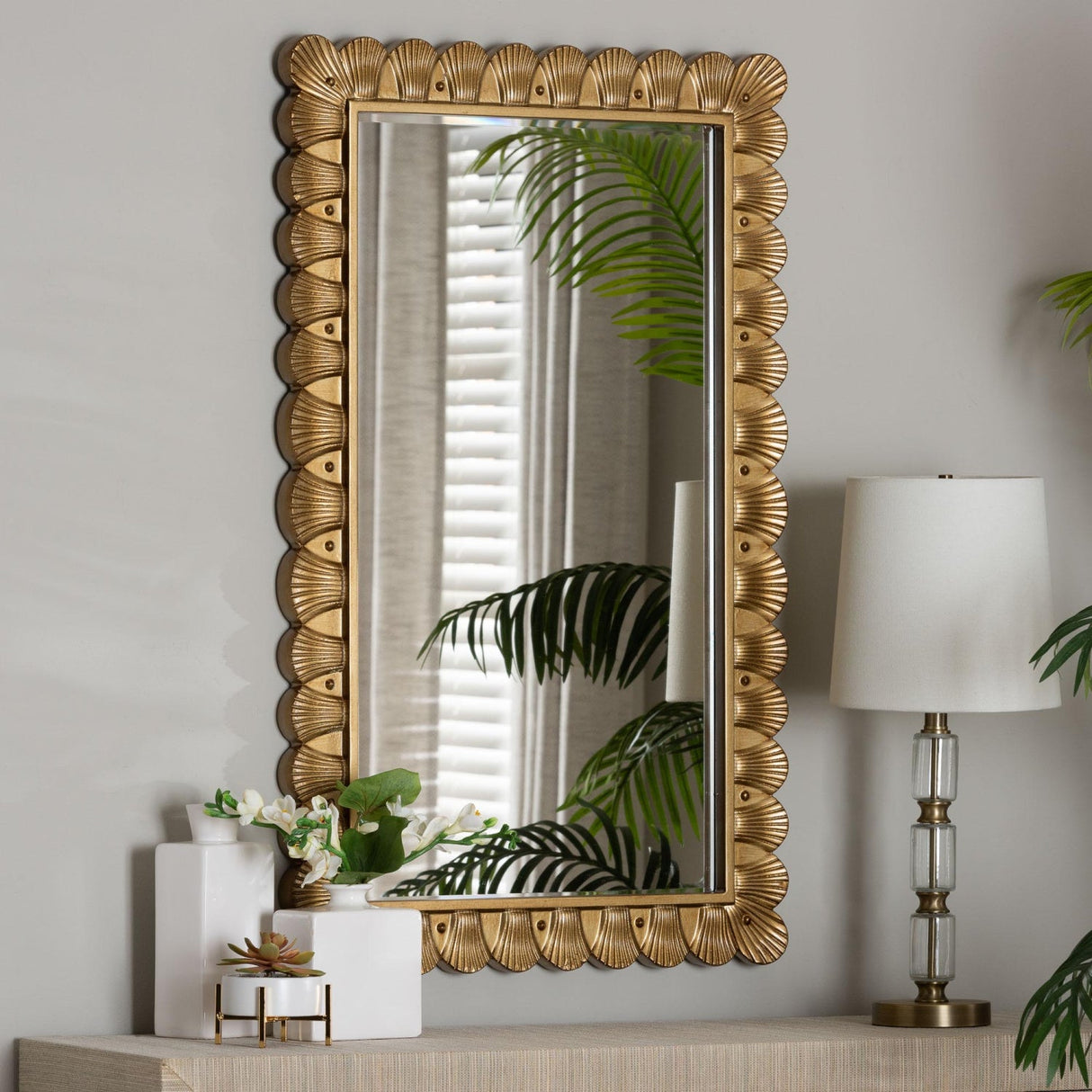   Hospitality furniture - Gold Seashell Accent Mirror - www.oroatrade.com | Oroa.com