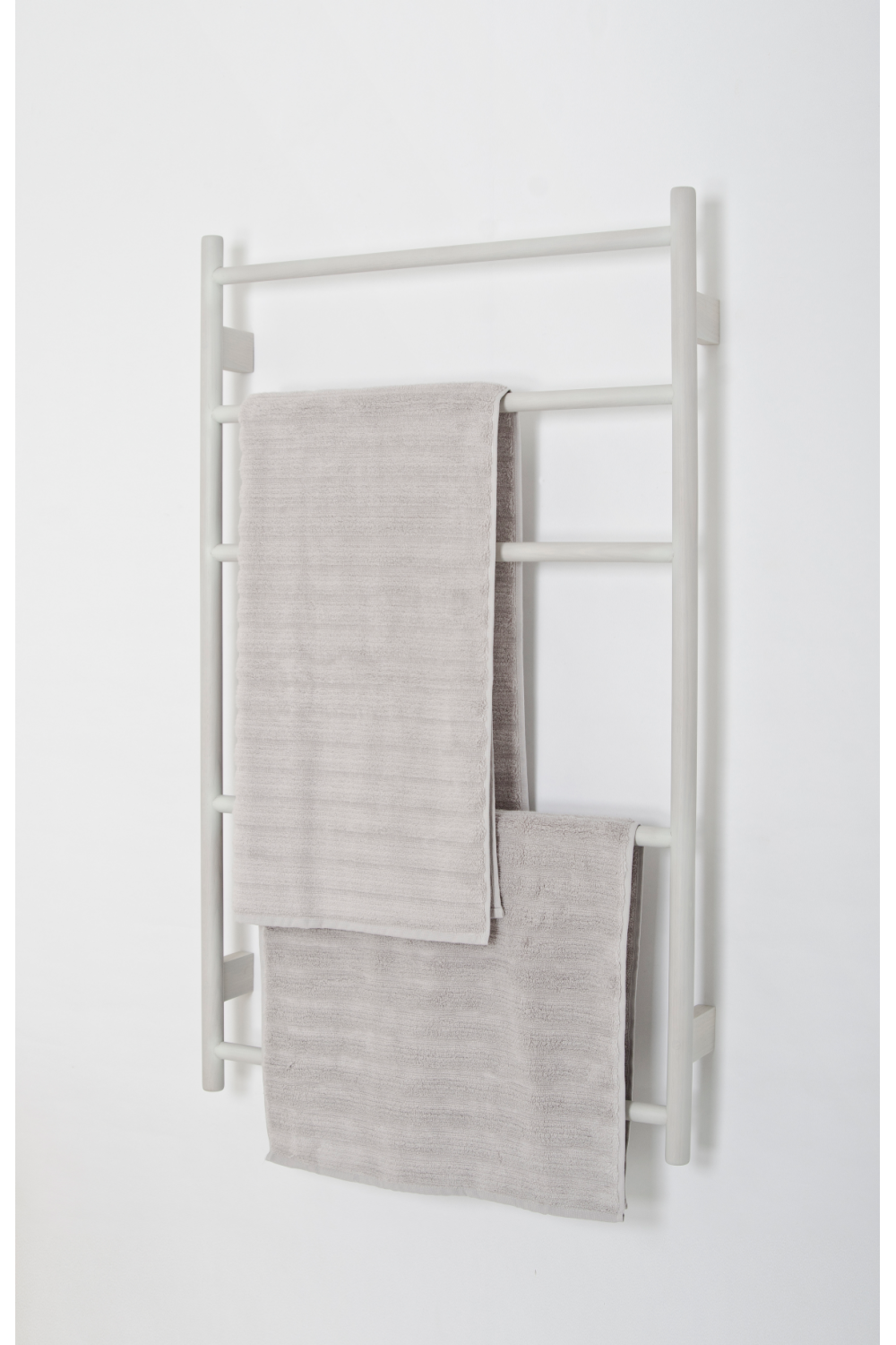   5-Bar Oak Wall Mounted Towel Rail | Oroa.com