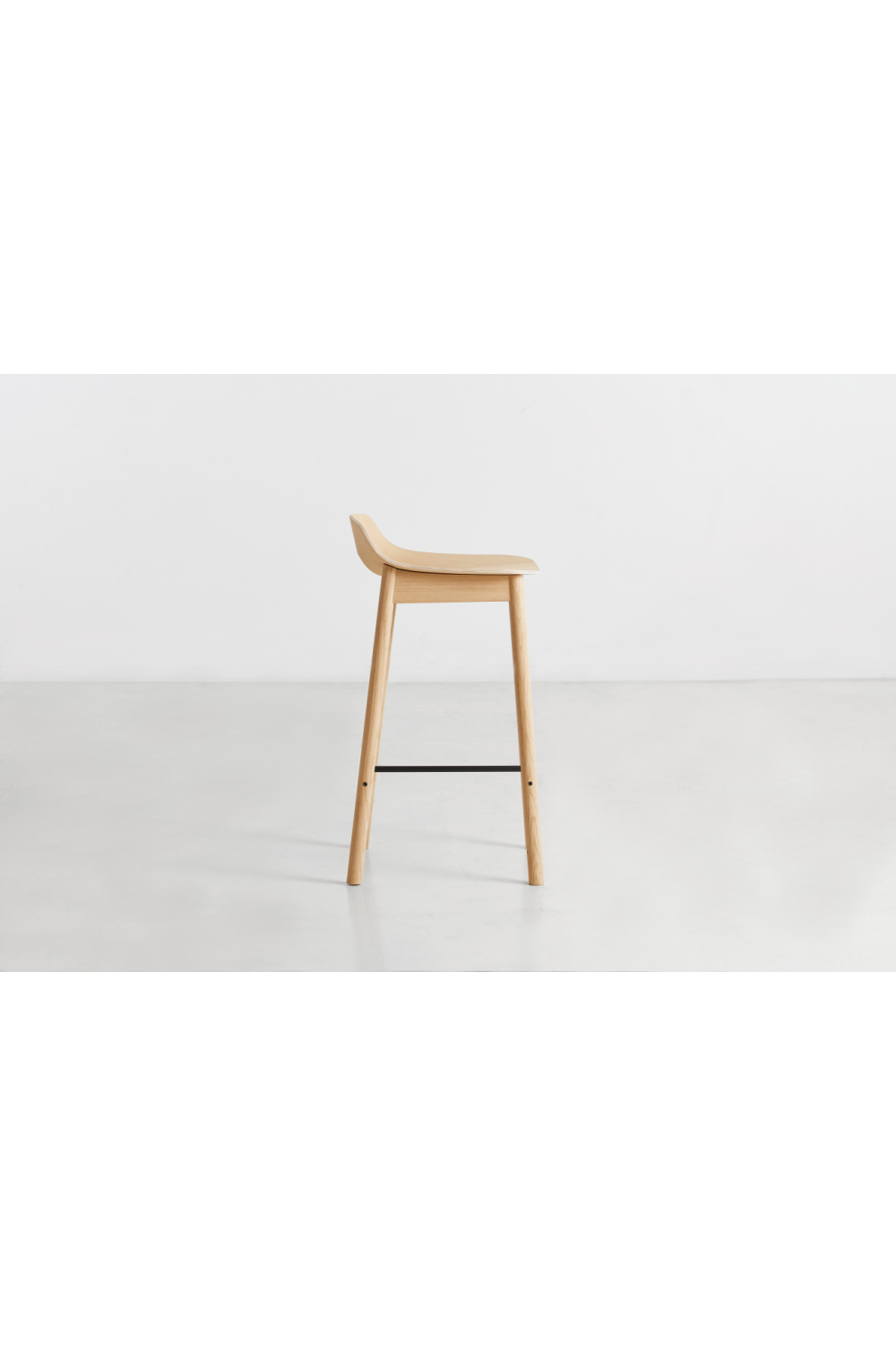   Classic Oak Counter Stool | Oroa.com