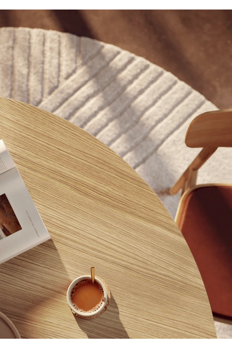   Round Pedestal Dining Table | Oroa.com