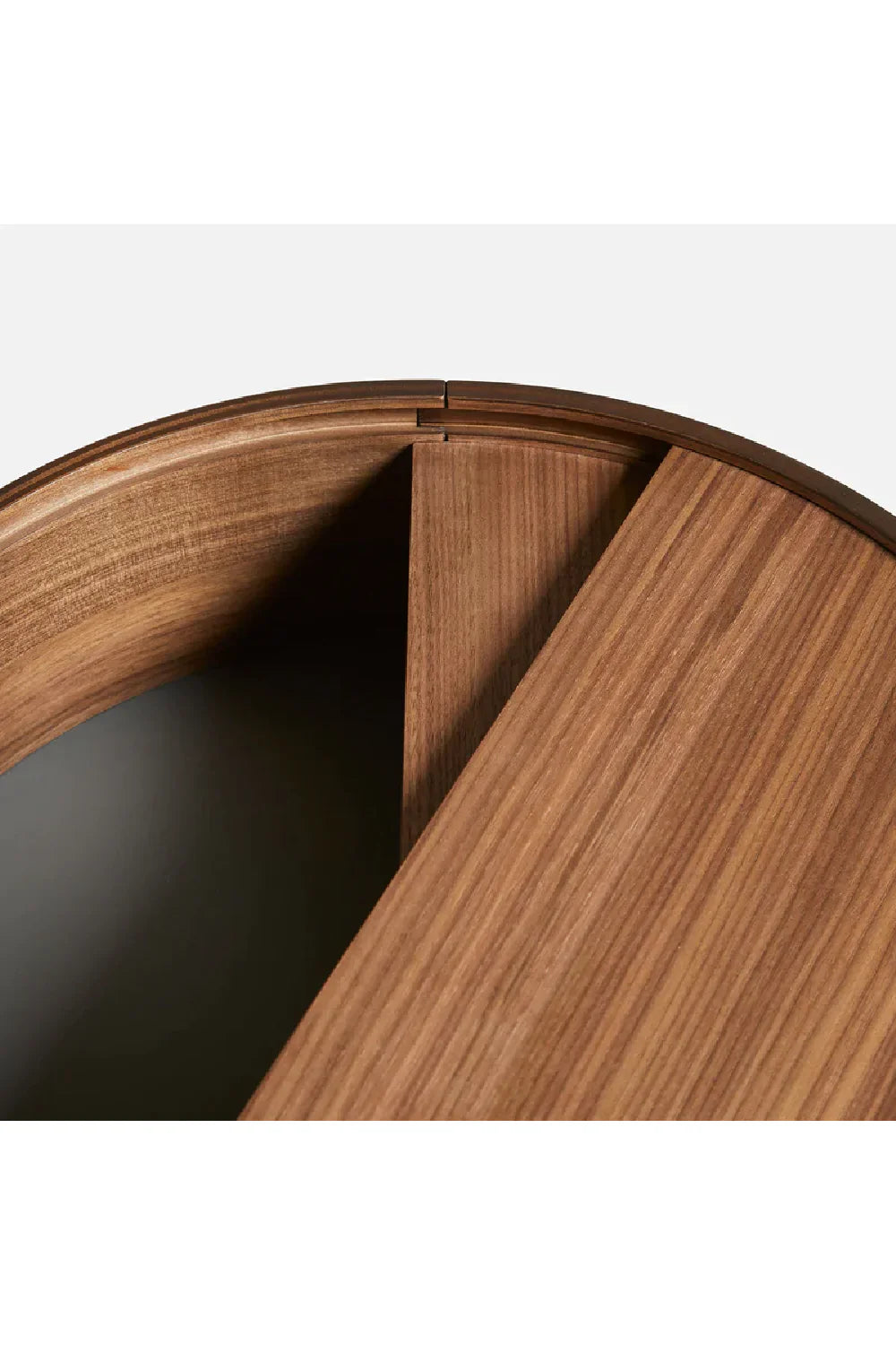   Contemporary Round Side Table | Oroa.com