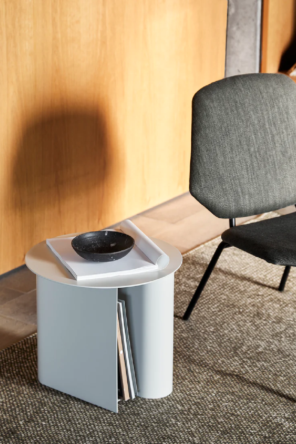   Metal Modern Side Table | Oroa.com