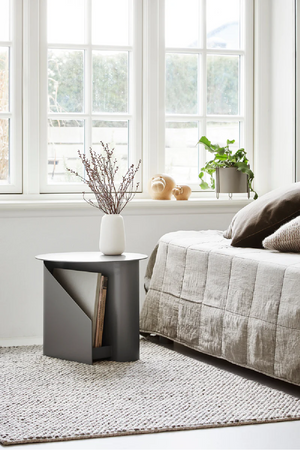   Metal Modern Side Table | Oroa.com