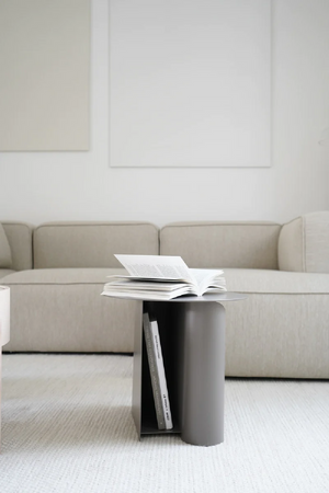   Metal Modern Side Table | Oroa.com