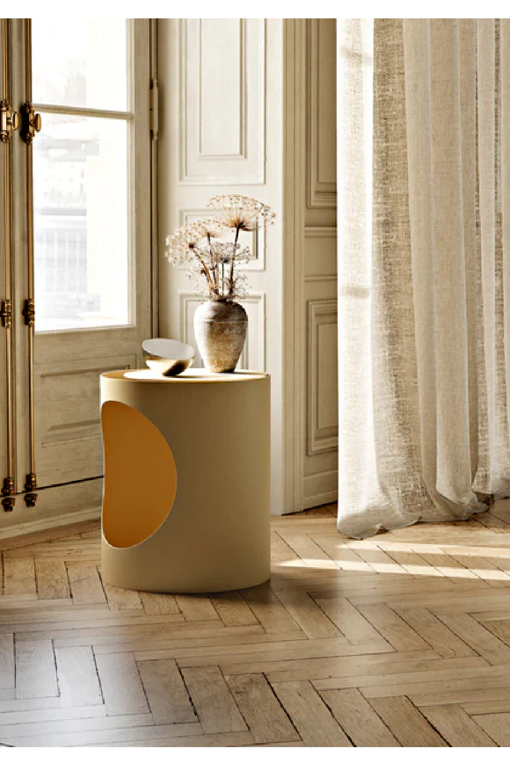   Cylindrical Metal Side Table | Oroa.com