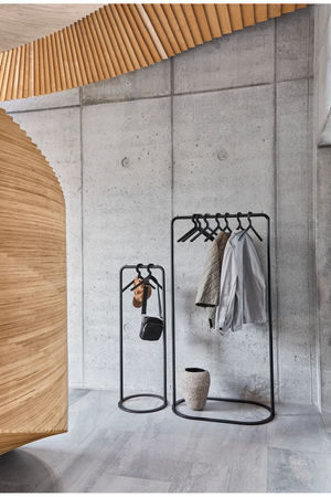   Black Metal Clothing Rack | Oroa.com