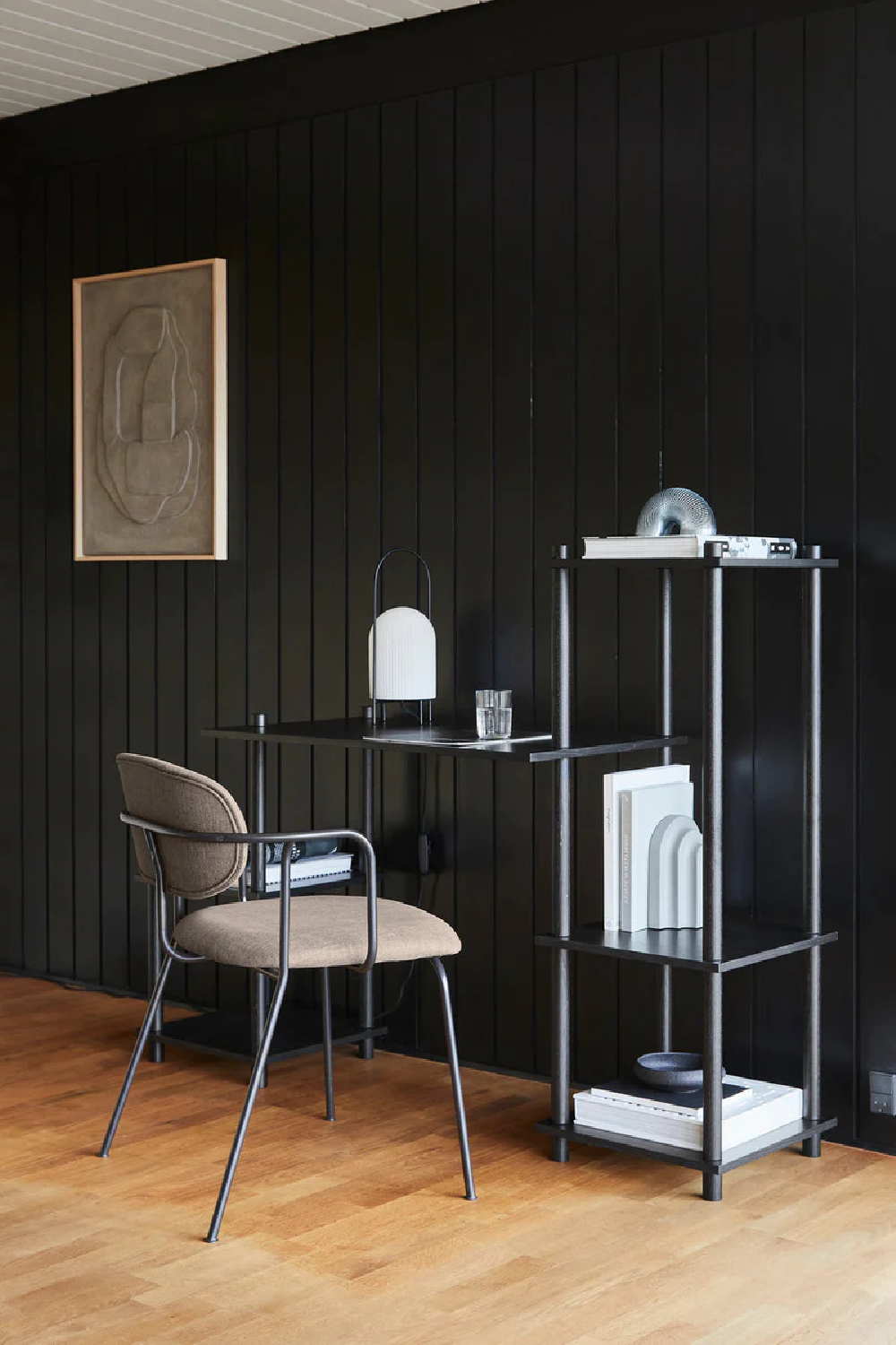   White Glass Contemporary Table Lamp | Oroa.com