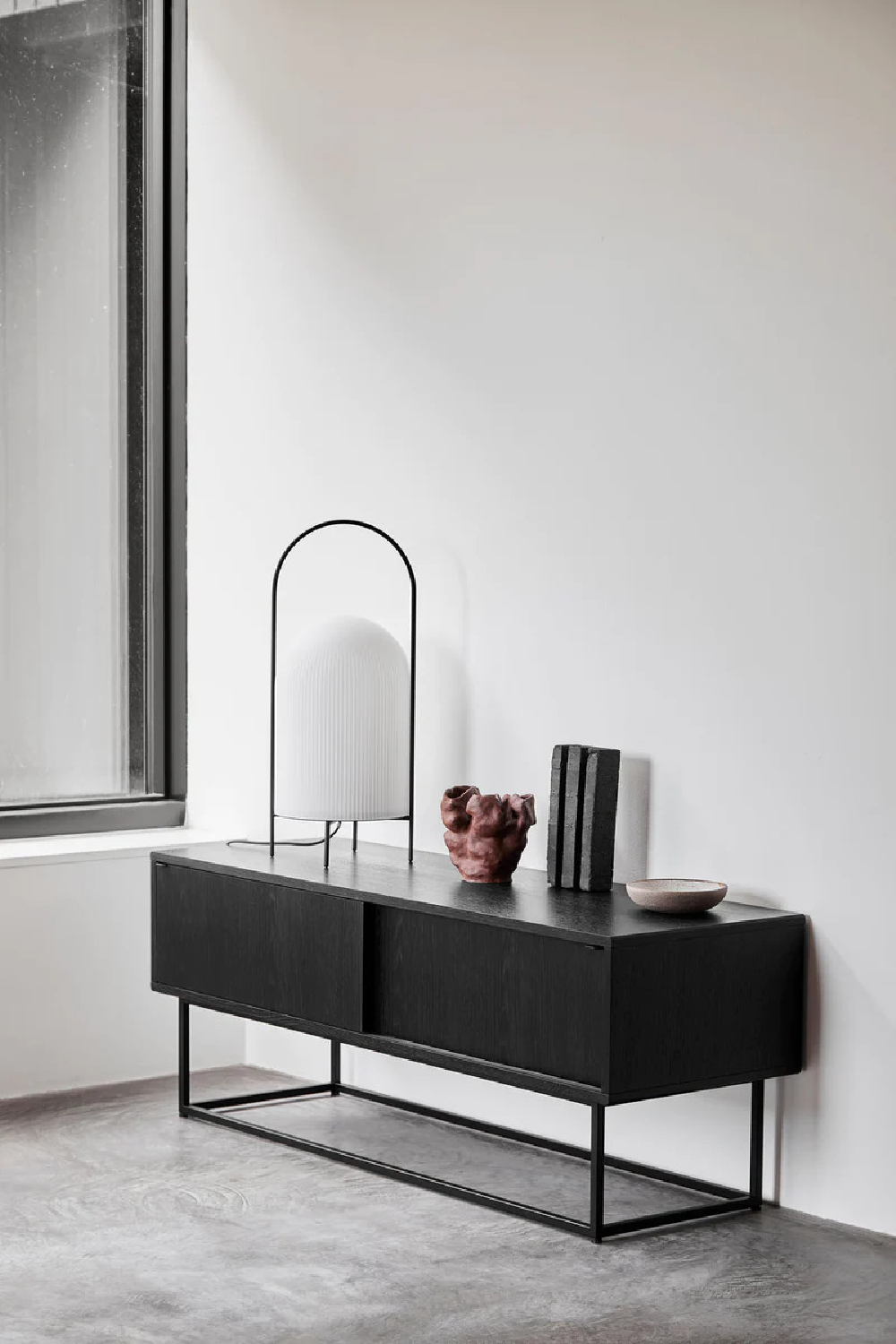   White Glass Contemporary Floor Lamp | Oroa.com
